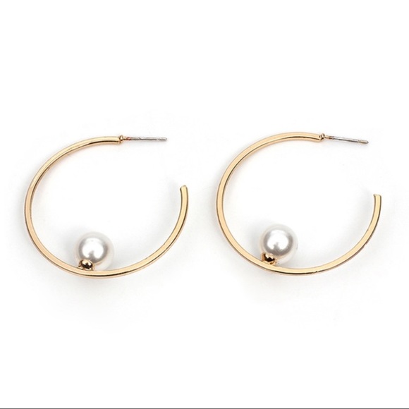 Faux Pearl Hoop Earrings - Picture 6 of 8